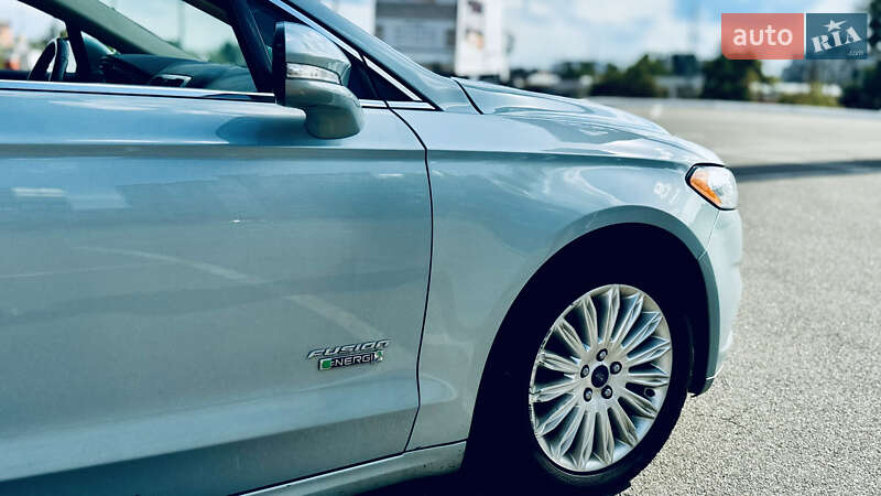 Седан Ford Fusion 2014 в Киеве