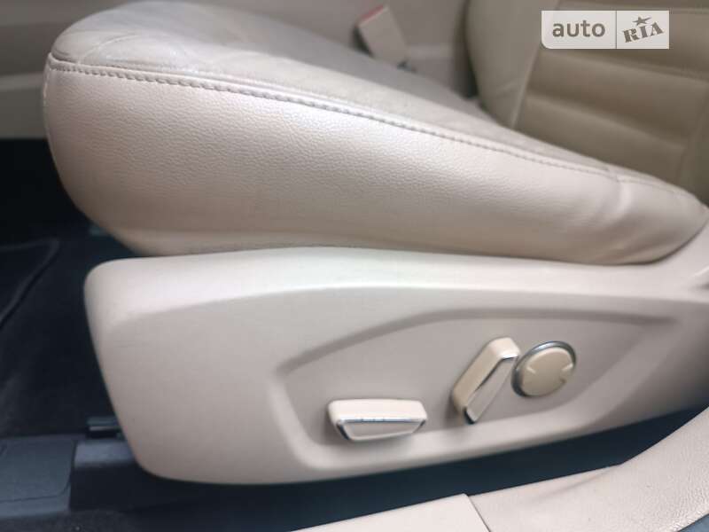 Седан Ford Fusion 2013 в Тернополе