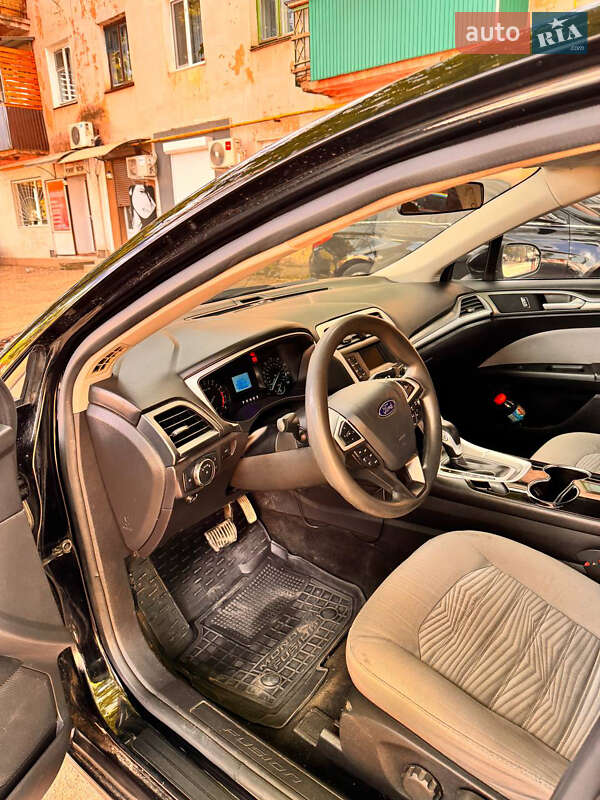 Седан Ford Fusion 2016 в Рени фото 5 Седан Ford Fusion 2016 в Рени