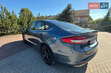 Седан Ford Fusion 2018 в Львові