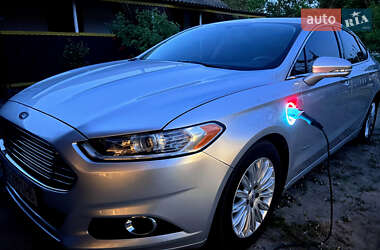 Седан Ford Fusion 2013 в 