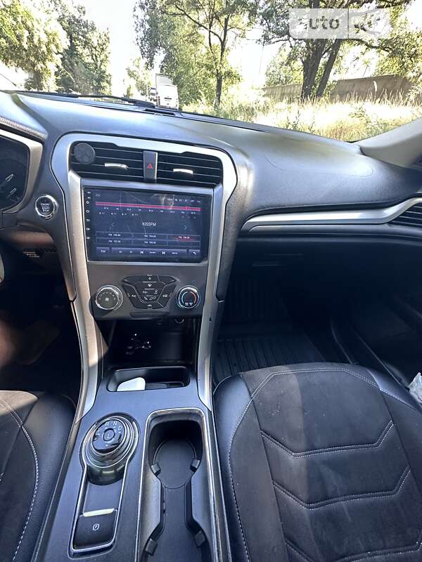 Седан Ford Fusion 2016 в Києві