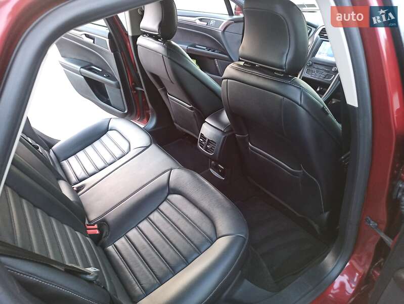 Седан Ford Fusion 2017 в Кропивницком