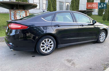 Седан Ford Fusion 2014 в 