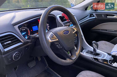 Седан Ford Fusion 2014 в 