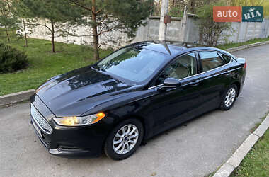 Седан Ford Fusion 2014 в 