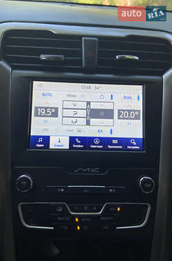 Седан Ford Fusion 2019 в Николаеве