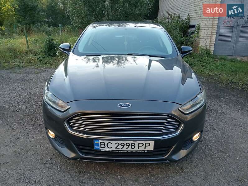 Седан Ford Fusion 2014 в Стрые