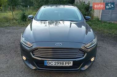 Седан Ford Fusion 2014 в 
