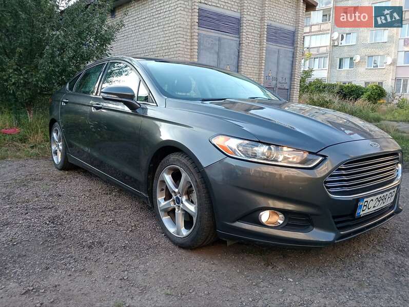 Седан Ford Fusion 2014 в Стрые