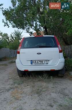 Хэтчбек Ford Fusion 2011 в Новых Санжарах
