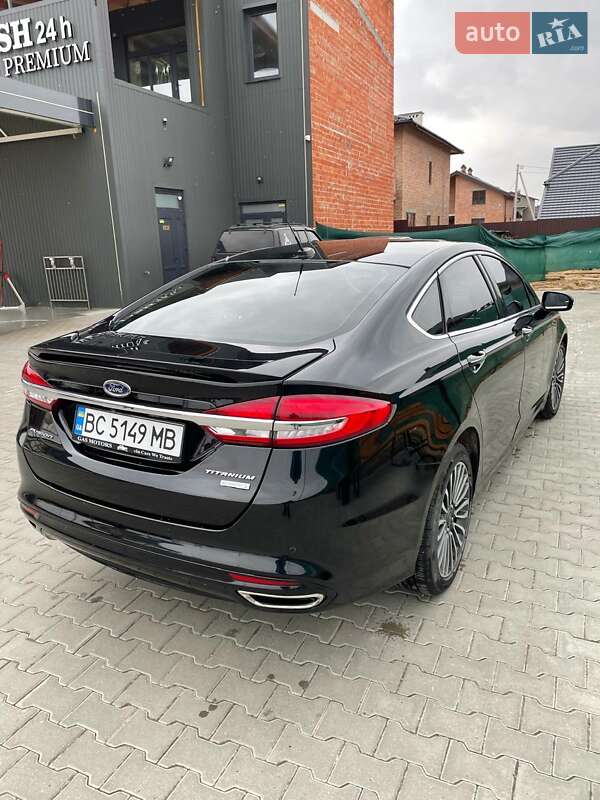 Седан Ford Fusion 2016 в Львове