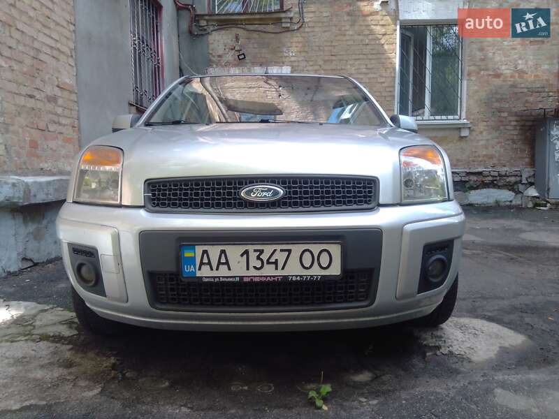 Ford Fusion 2011