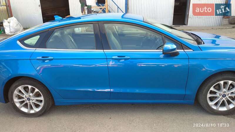 Седан Ford Fusion 2020 в Тернополе