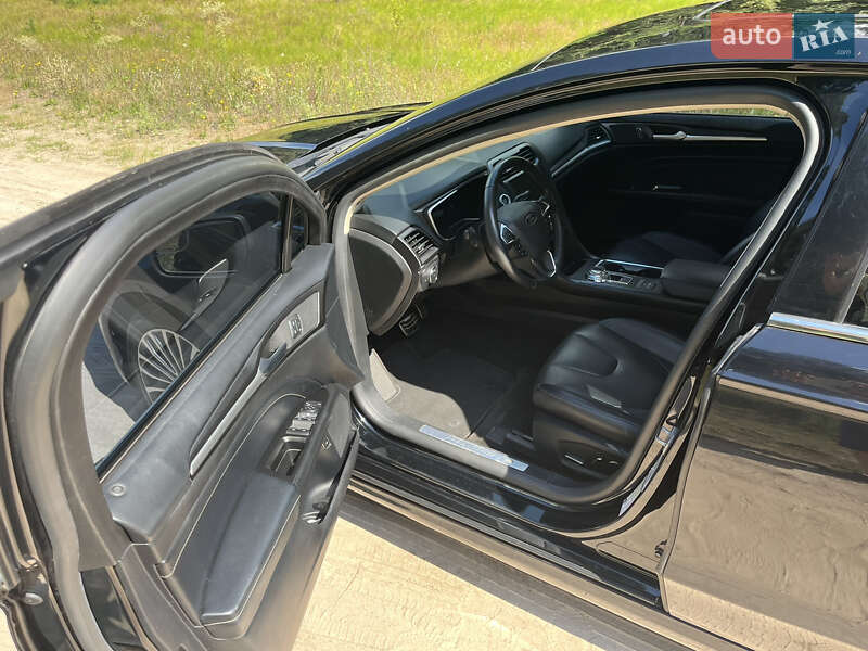 Седан Ford Fusion 2018 в Киеве