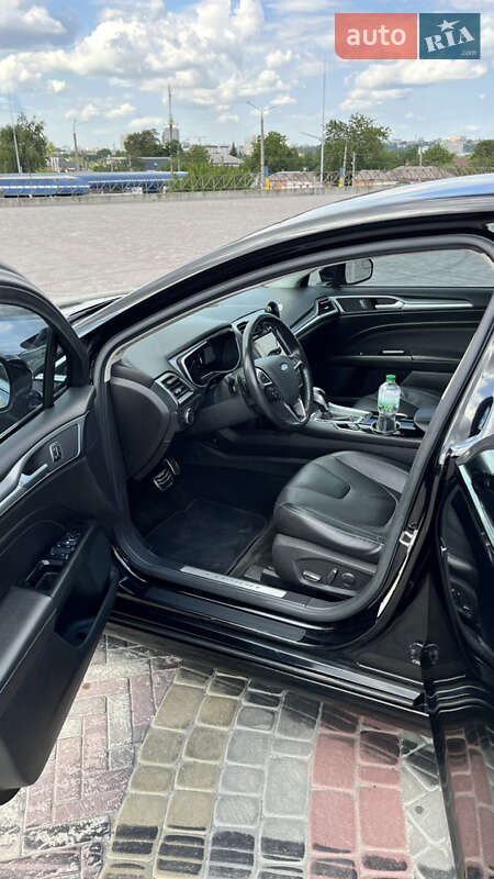 Седан Ford Fusion 2016 в Харкові