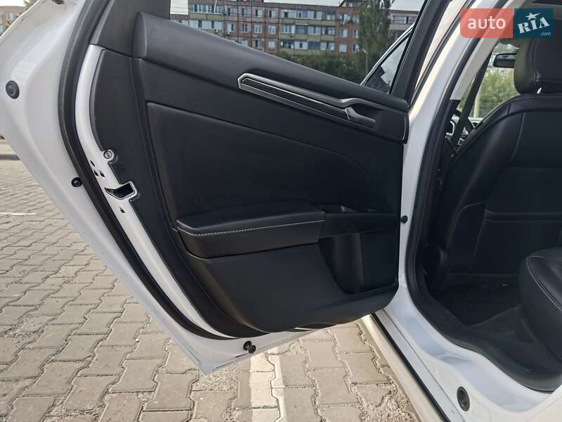 Седан Ford Fusion 2017 в Кривому Розі фото 13 Седан Ford Fusion 2017 в Кривому Розі