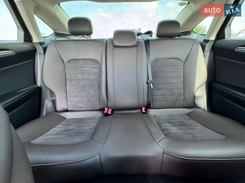 Седан Ford Fusion 2016 в Рудки