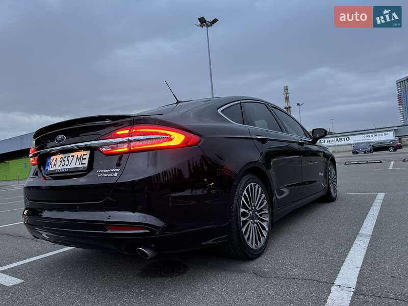 Седан Ford Fusion 2016 в Києві