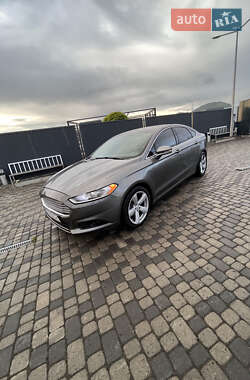 Седан Ford Fusion 2014 в Мукачево