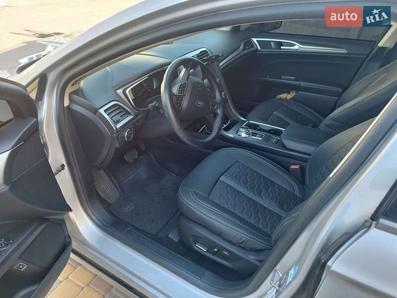 Седан Ford Fusion 2018 в Одессе