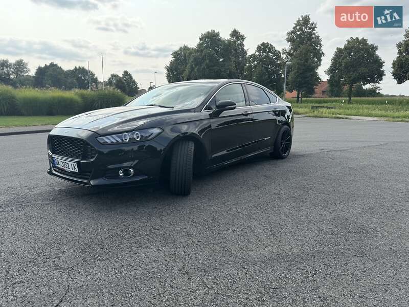 Седан Ford Fusion 2016 в Гоще