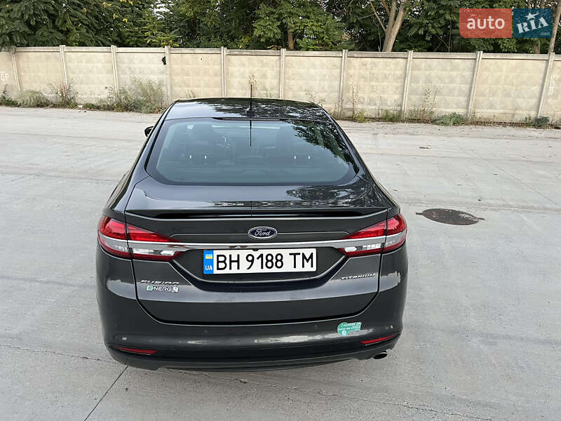 Седан Ford Fusion 2016 в Одесі