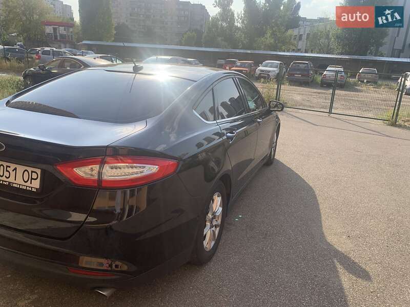 Седан Ford Fusion 2016 в Киеве фото 2 Седан Ford Fusion 2016 в Киеве