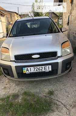 Седан Ford Fusion 2005 в Козине