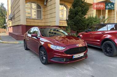Седан Ford Fusion 2016 в 