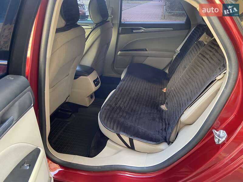 Седан Ford Fusion 2016 в Києві