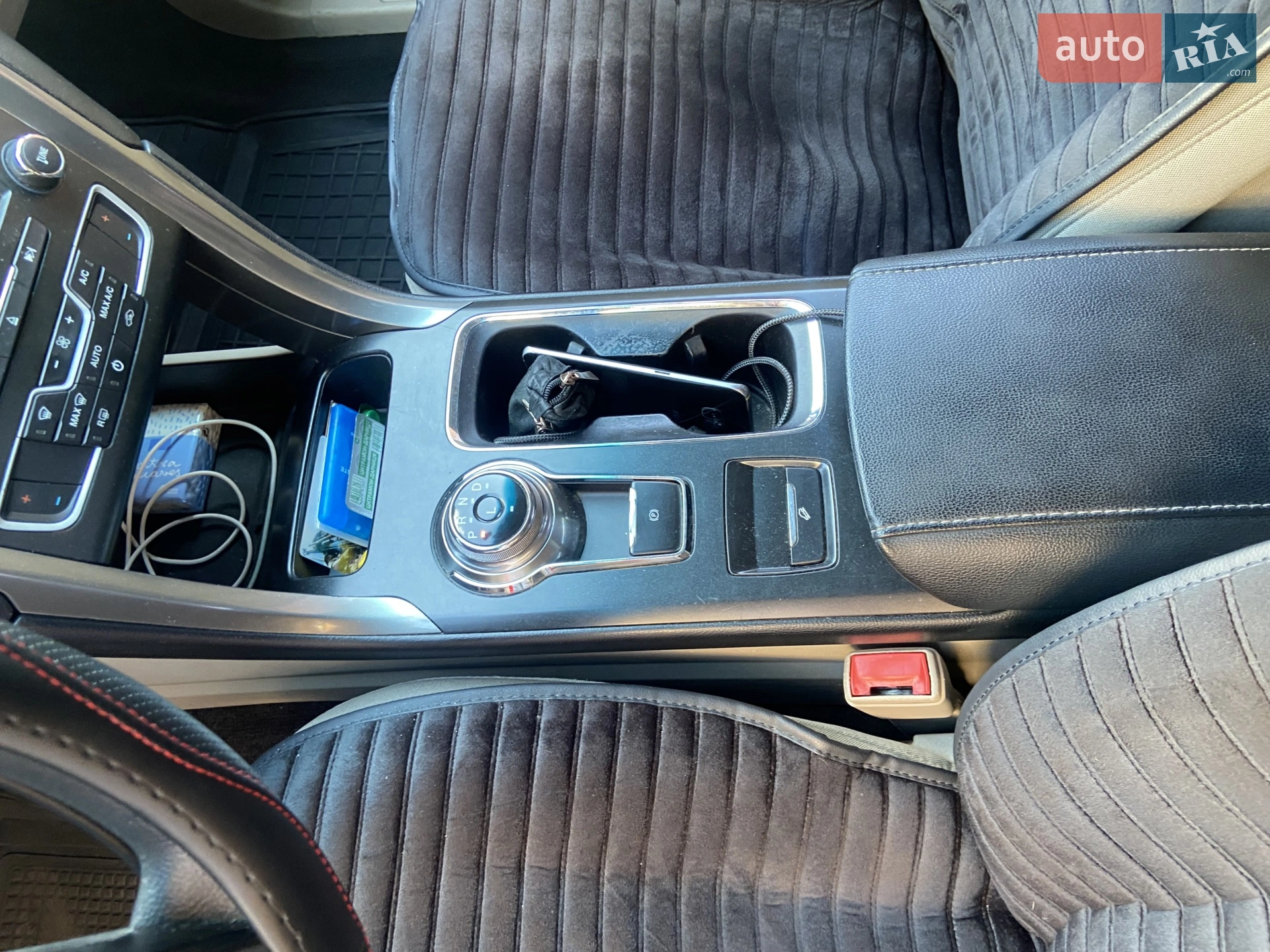 2016 Ford Fusion - мініатюра 31