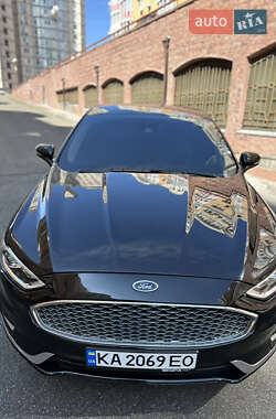 Седан Ford Fusion 2020 в 