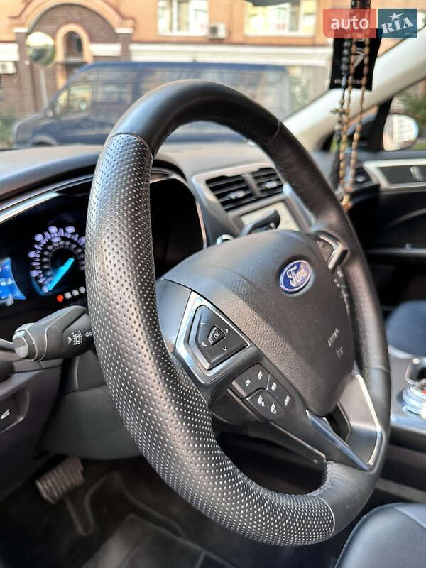 Седан Ford Fusion 2020 в Киеве фото 19 Седан Ford Fusion 2020 в Киеве