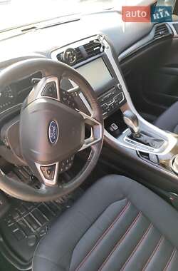 Седан Ford Fusion 2016 в Коростышеве