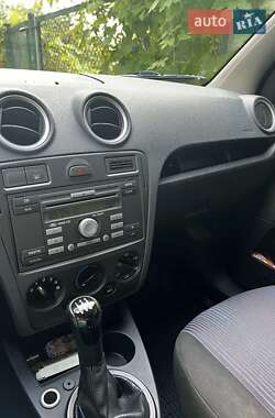 Хэтчбек Ford Fusion 2010 в Киеве