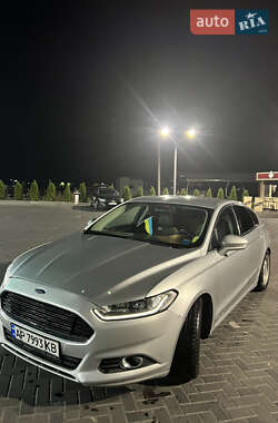 Седан Ford Fusion 2012 в 