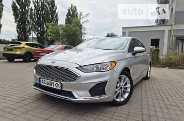 Седан Ford Fusion 2019 в Вінниці