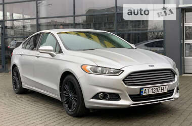 Седан Ford Fusion 2013 в Львове