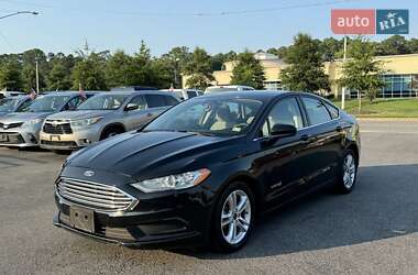 Седан Ford Fusion 2018 в 