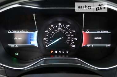 Седан Ford Fusion 2017 в 