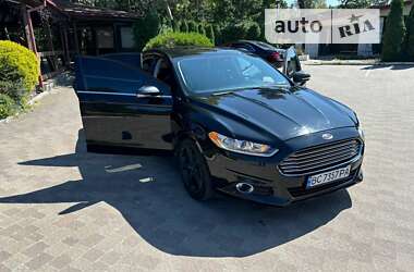 Седан Ford Fusion 2015 в Львові