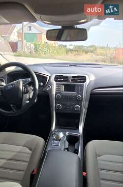 Седан Ford Fusion 2020 в 