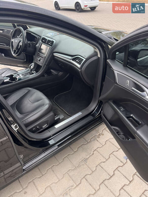 Седан Ford Fusion 2015 в Николаеве