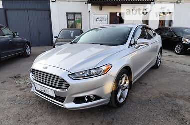 Седан Ford Fusion 2015 в Чернігові