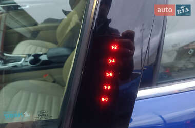 Седан Ford Fusion 2016 в 