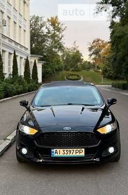 Седан Ford Fusion 2012 в 