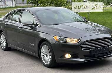 Седан Ford Fusion 2016 в Одесі