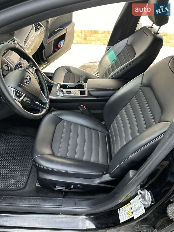 Седан Ford Fusion 2017 в Коломиї