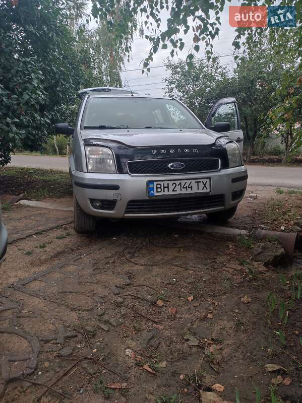 Хэтчбек Ford Fusion 2003 в Беляевке